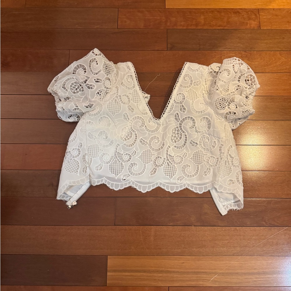 Aqua (blooomingdale’s) Lace Scalloped White Matching Set - Picture 4 of 6